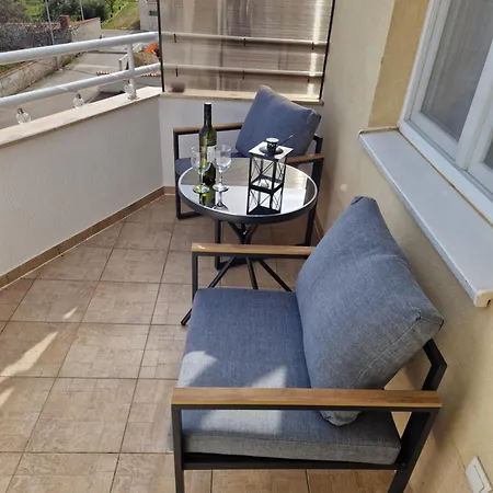 Nelly Apartman Vodice